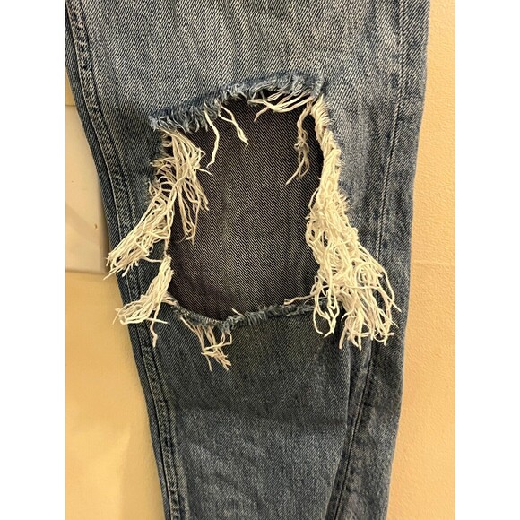 We The Free Cropped Jeans Womens 25 Blue Denim Medium Wash Distressed 5-Pockets - Picture 3 of 8